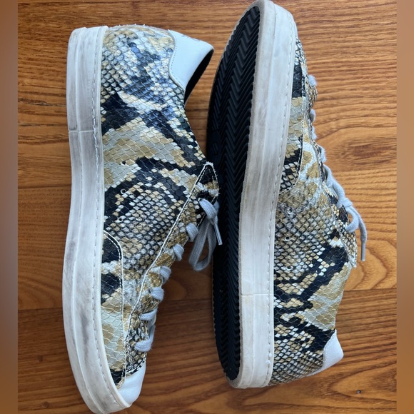 P448 Women’s John Metallic Snakeskin Print Sneakers - Picture 3 of 6